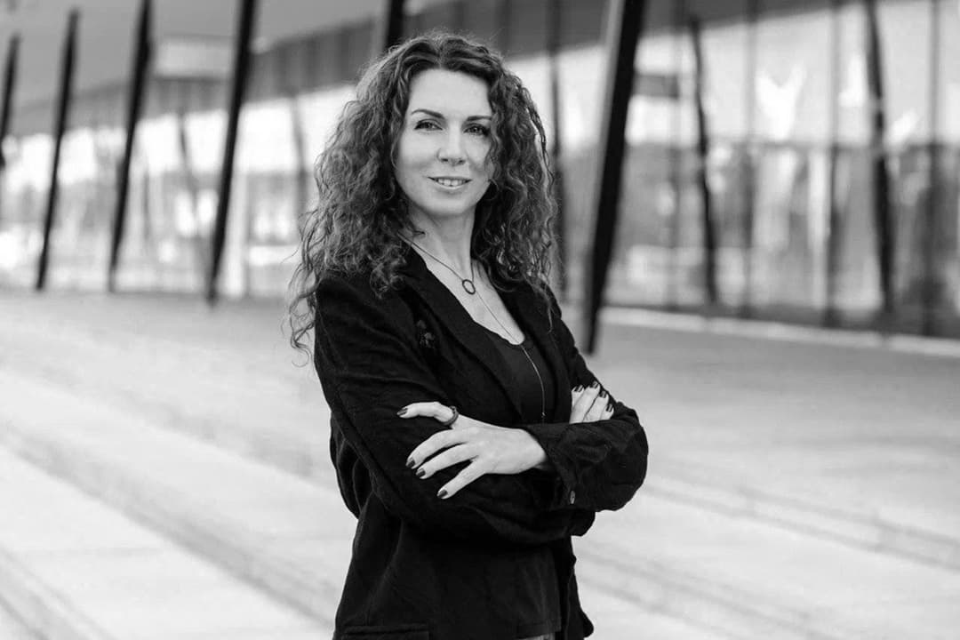 Author article